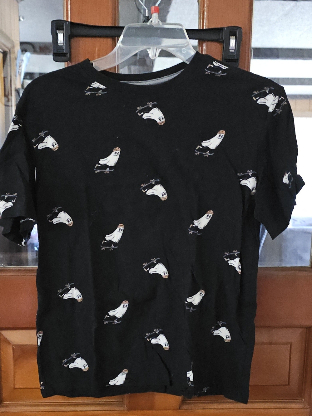 Old Navy Black Short-Sleeve Tee with White Skate Bird Motif